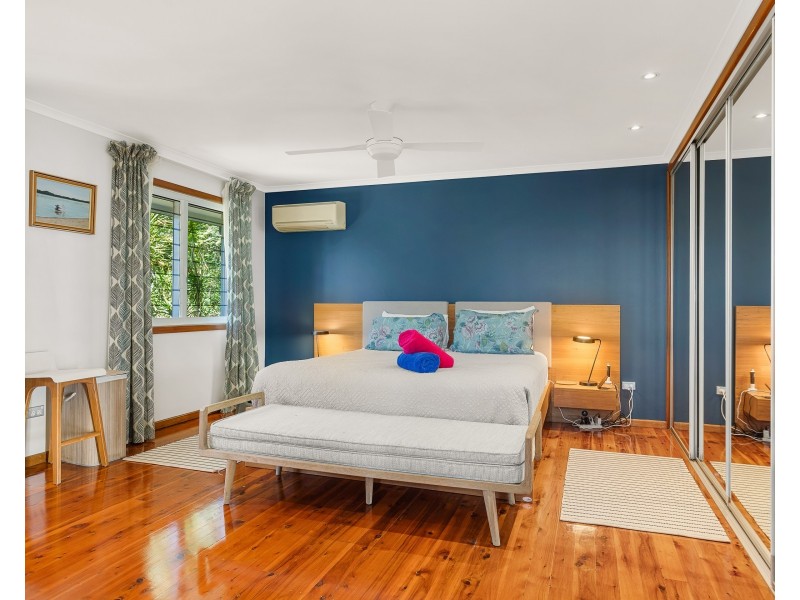 41 Cumming Parade, Point Lookout QLD 4183
