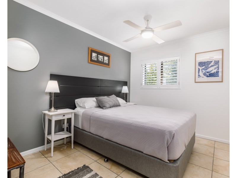 41 Cumming Parade, Point Lookout QLD 4183