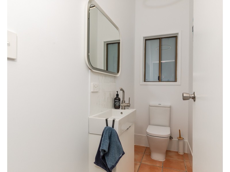 41 Cumming Parade, Point Lookout QLD 4183