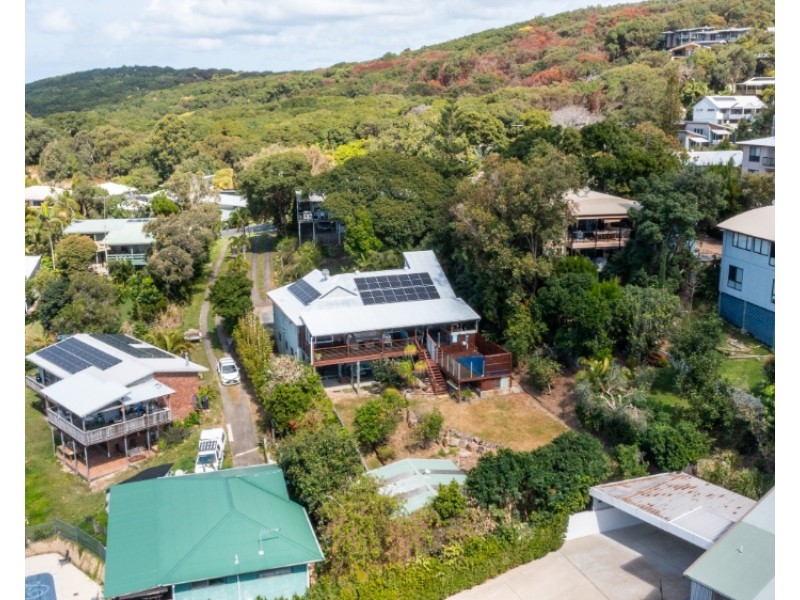 41 Cumming Parade, Point Lookout QLD 4183