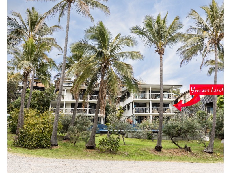 2/120 Mooloomba Road, Point Lookout QLD 4183