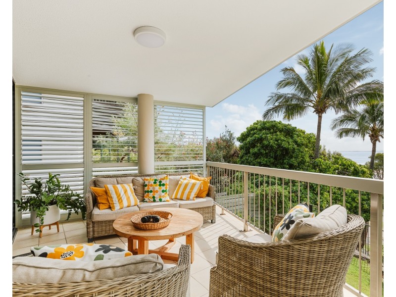 2/120 Mooloomba Road, Point Lookout QLD 4183