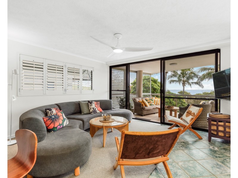 2/120 Mooloomba Road, Point Lookout QLD 4183