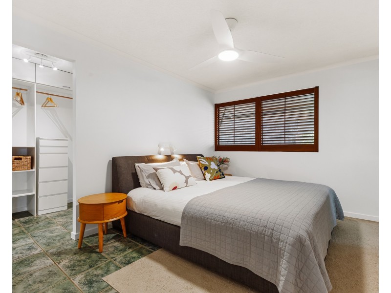 2/120 Mooloomba Road, Point Lookout QLD 4183