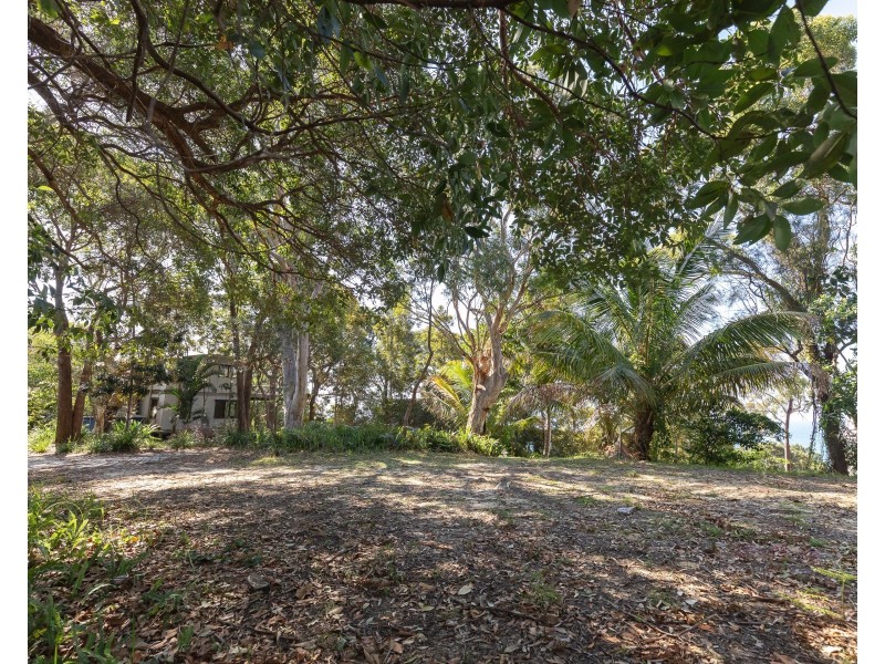 25/80 Tramican Street, Point Lookout QLD 4183