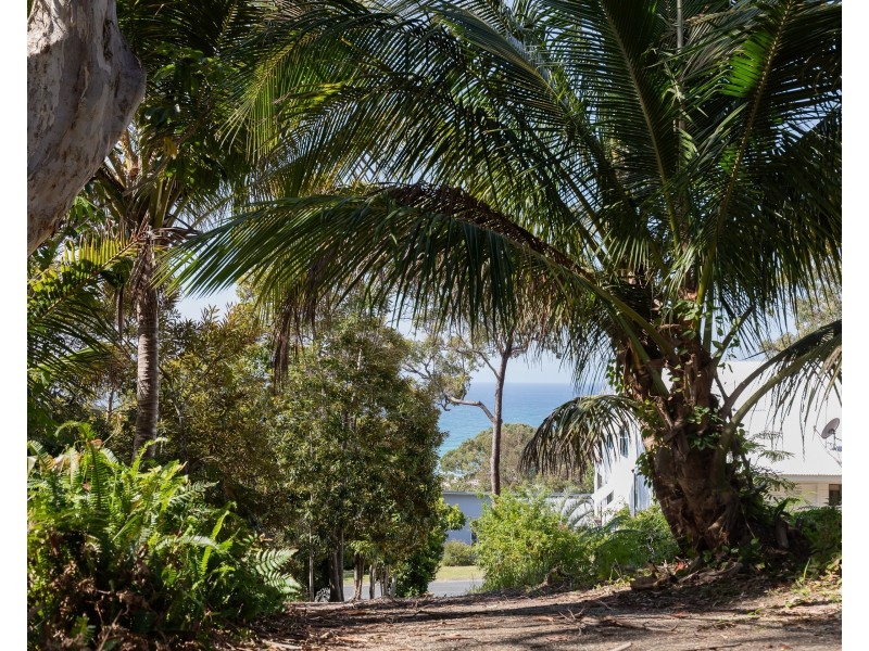 25/80 Tramican Street, Point Lookout QLD 4183