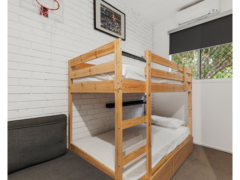 2/17 Bigoon Road, Point Lookout QLD 4183