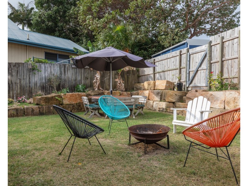 2/17 Bigoon Road, Point Lookout QLD 4183