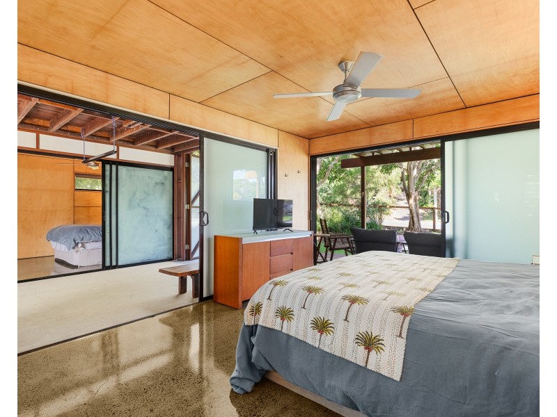 2/43 Bigoon Road, Point Lookout QLD 4183