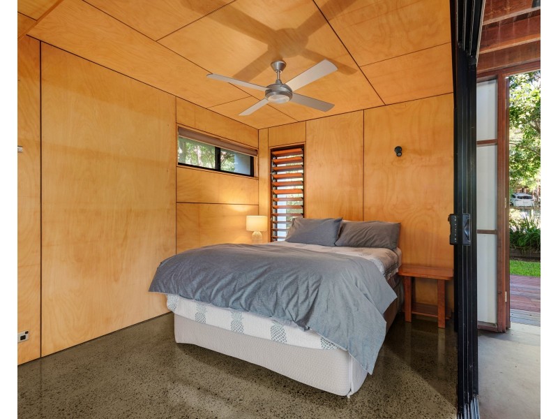 2/43 Bigoon Road, Point Lookout QLD 4183