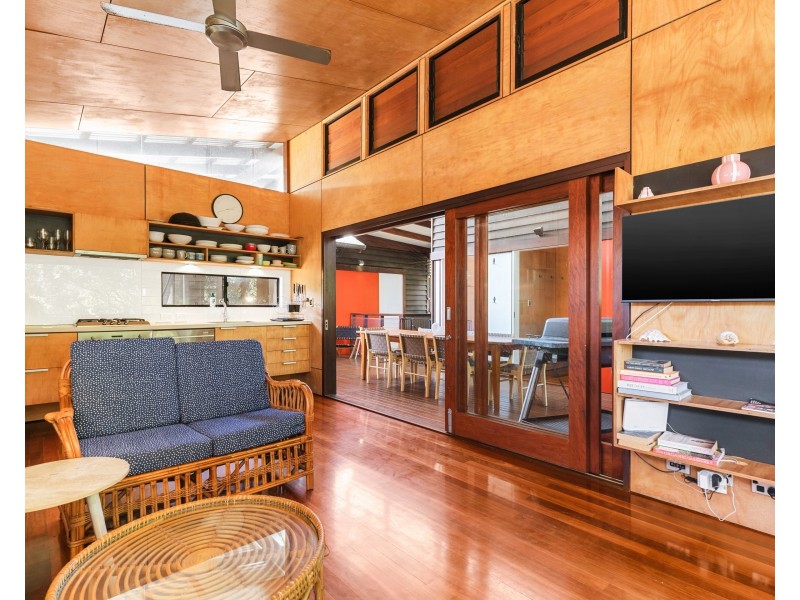 2/43 Bigoon Road, Point Lookout QLD 4183