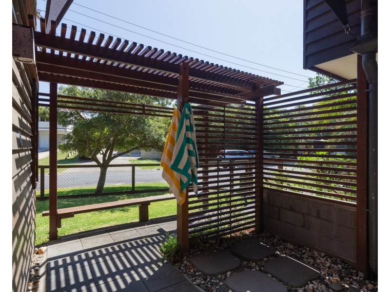 2/43 Bigoon Road, Point Lookout QLD 4183