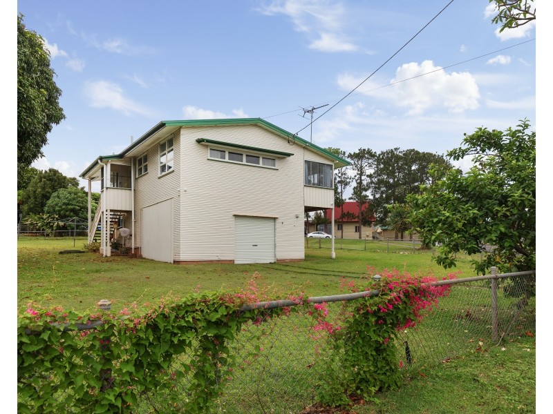 2 Bingle Road, Dunwich QLD 4183