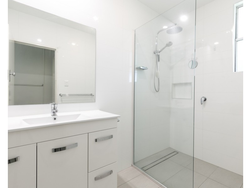 2 Bingle Road, Dunwich QLD 4183