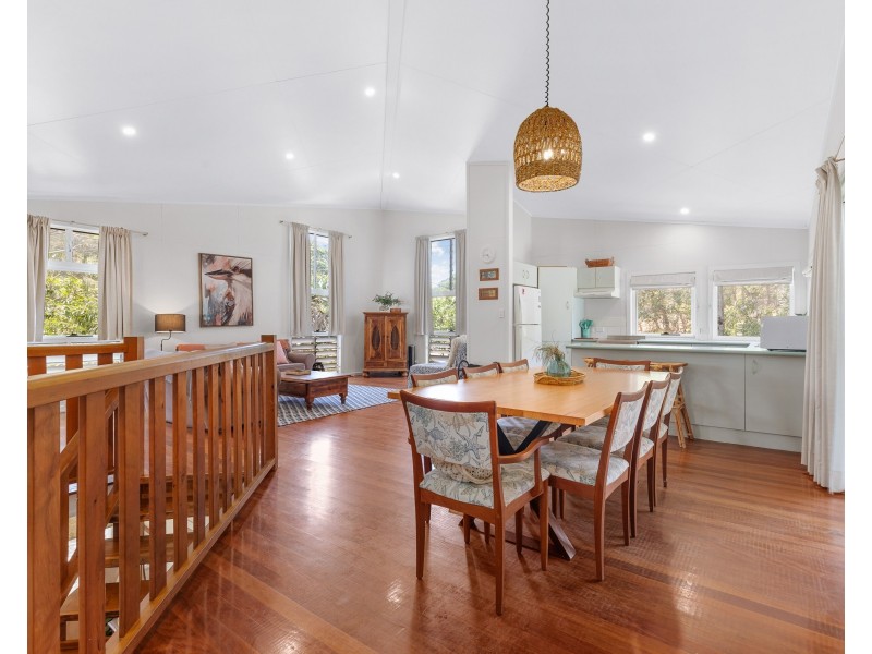 1 Bimba Street, Point Lookout QLD 4183