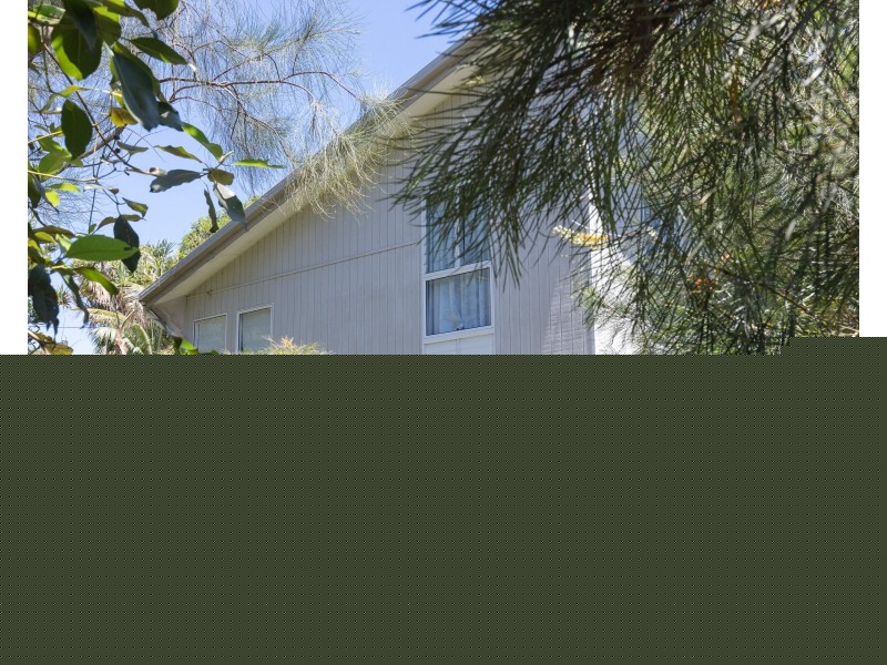 1 Bimba Street, Point Lookout QLD 4183