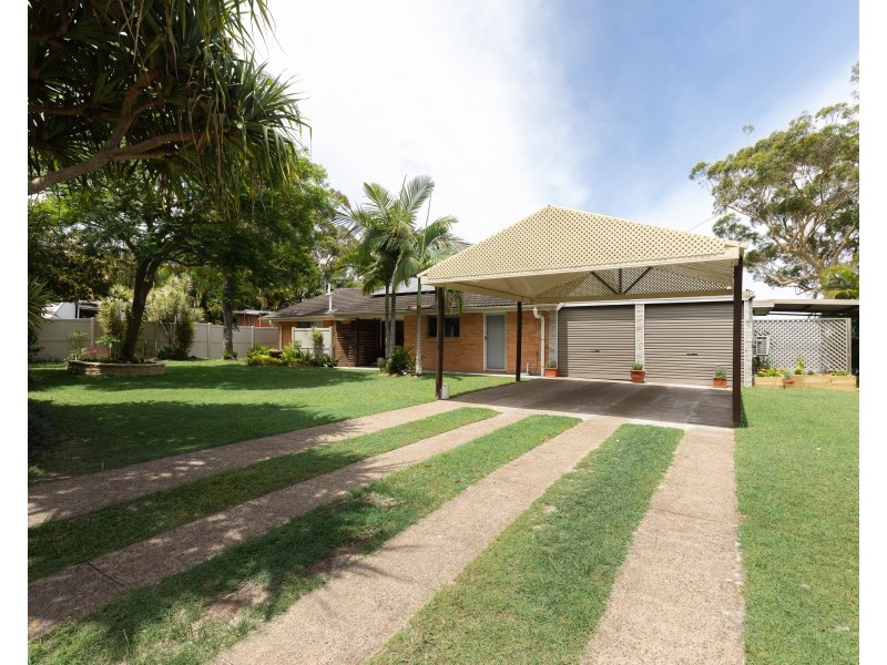5 Illawong Crescent, Dunwich QLD 4183