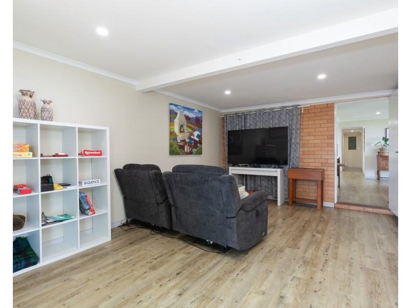 5 Illawong Crescent, Dunwich QLD 4183