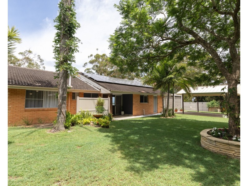 5 Illawong Crescent, Dunwich QLD 4183