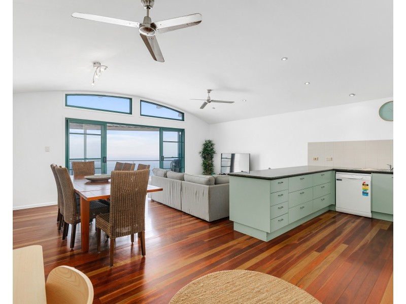 3/6 Cumming Parade, Point Lookout QLD 4183