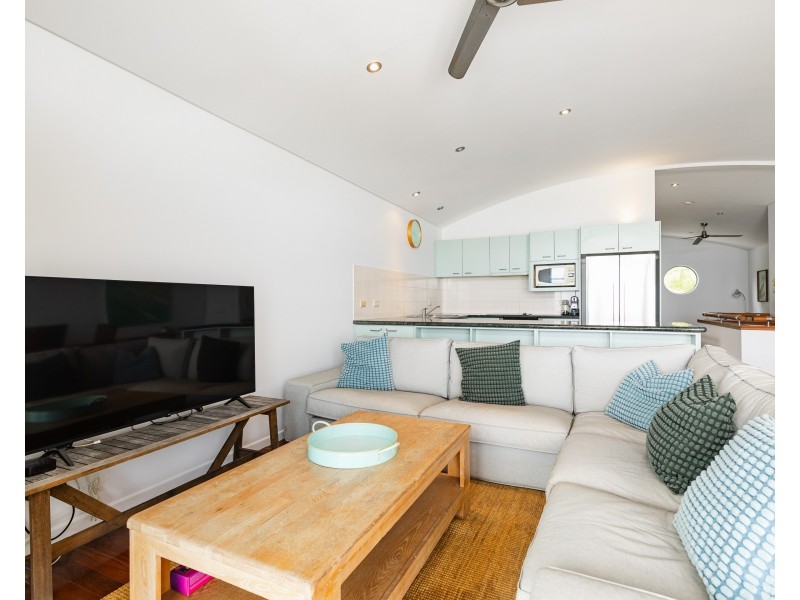 3/6 Cumming Parade, Point Lookout QLD 4183