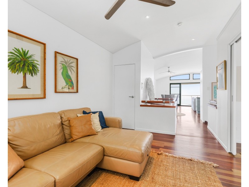 3/6 Cumming Parade, Point Lookout QLD 4183