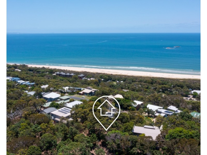 68 Tramican Street, Point Lookout QLD 4183