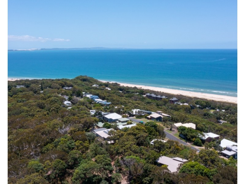 68 Tramican Street, Point Lookout QLD 4183