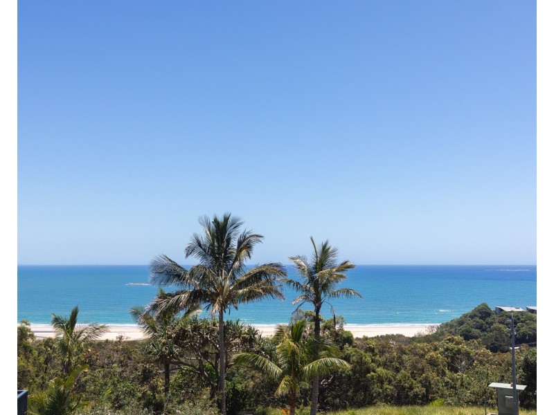6 Roseby Court, Point Lookout QLD 4183