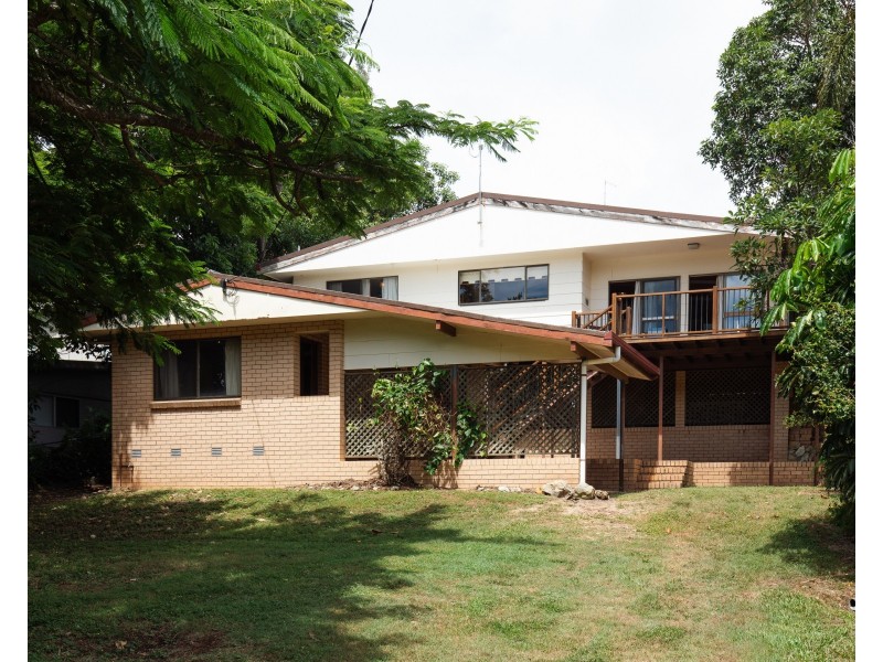 14 Bigoon Road, Point Lookout QLD 4183