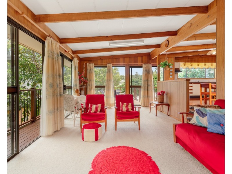 14 Bigoon Road, Point Lookout QLD 4183