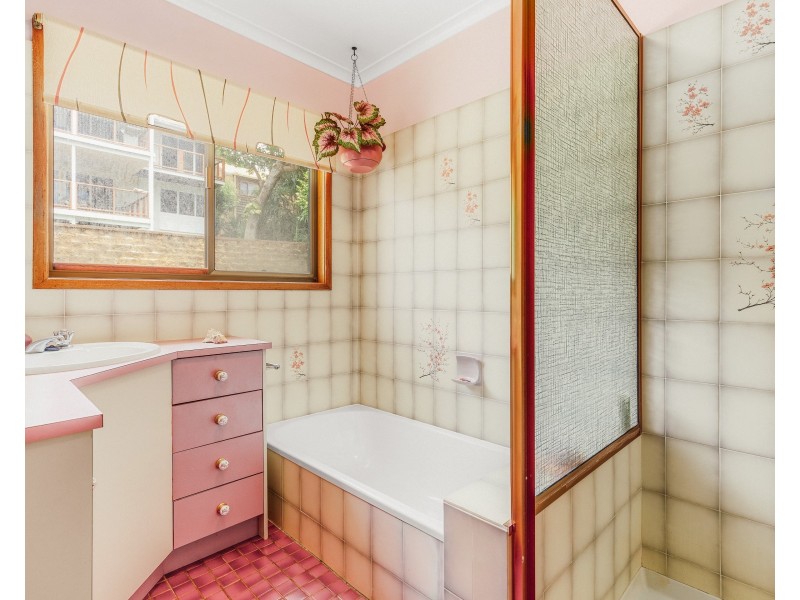 14 Bigoon Road, Point Lookout QLD 4183