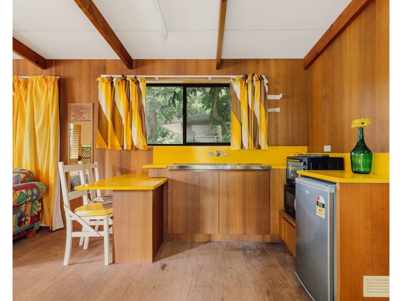 14 Bigoon Road, Point Lookout QLD 4183