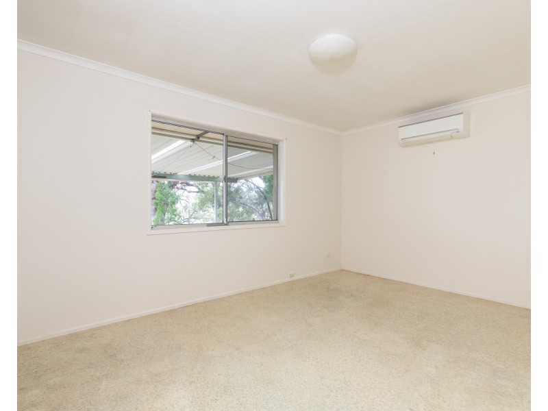 12 Illawong Crescent, Dunwich QLD 4183