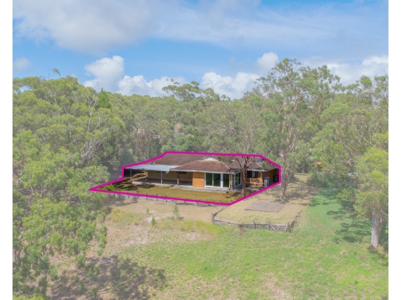 12 Illawong Crescent, Dunwich QLD 4183
