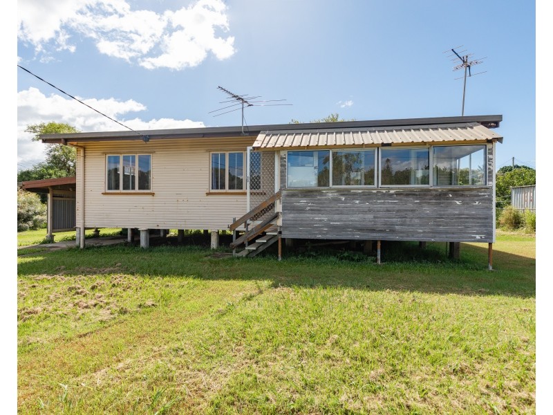 2 Banksia Street, Dunwich QLD 4183