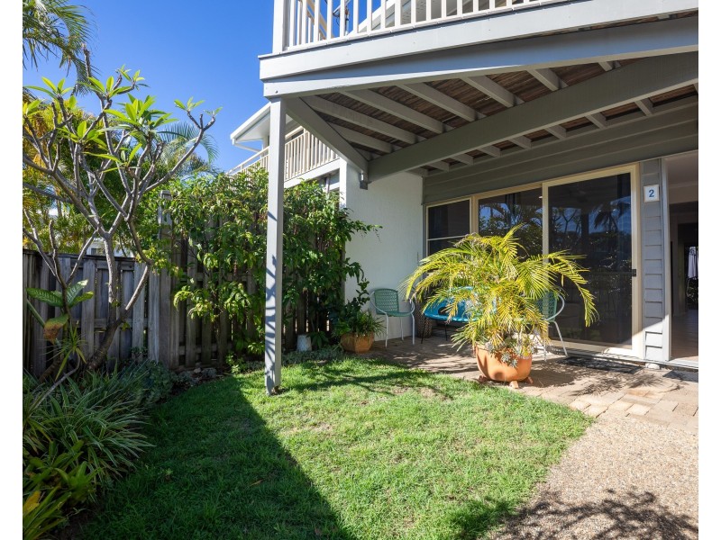 2/21-25 Cumming Parade, Point Lookout QLD 4183