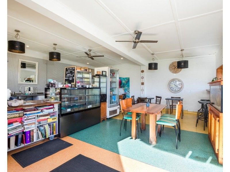 16 Bingle Road, Dunwich QLD 4183