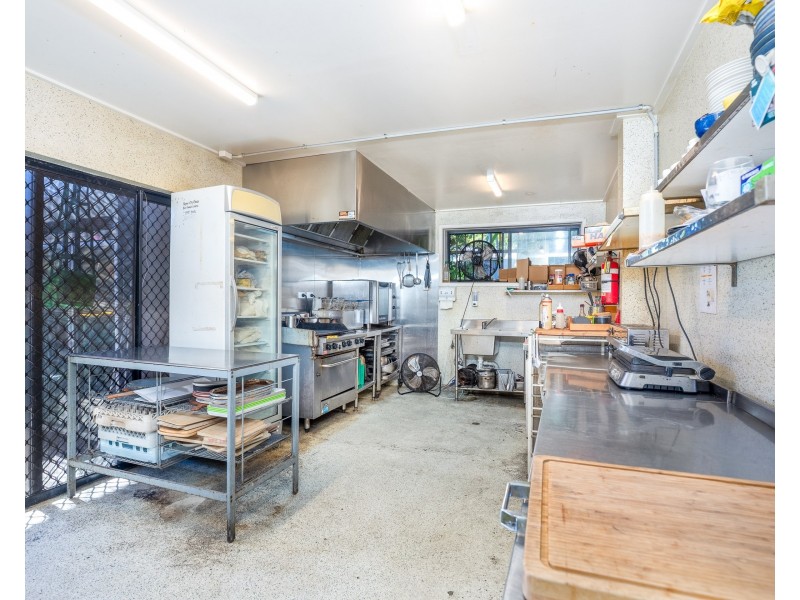 16 Bingle Road, Dunwich QLD 4183