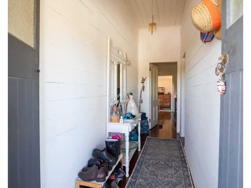 16 Bingle Road, Dunwich QLD 4183