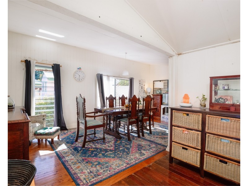 16 Bingle Road, Dunwich QLD 4183