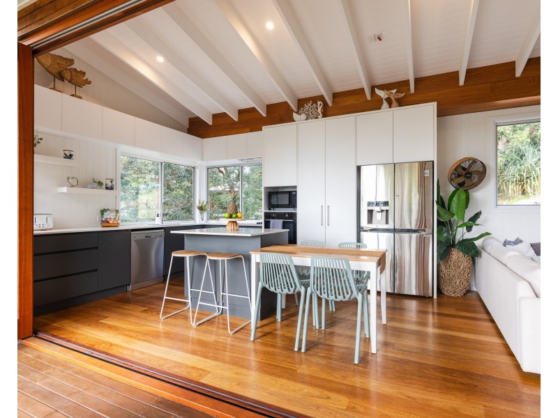 44 Booran Street, Point Lookout QLD 4183