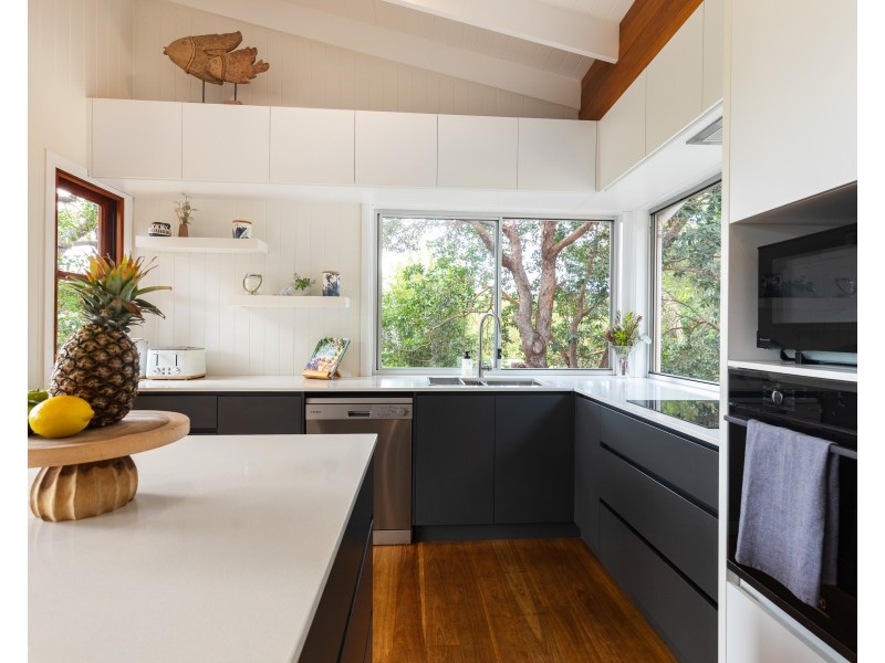 44 Booran Street, Point Lookout QLD 4183