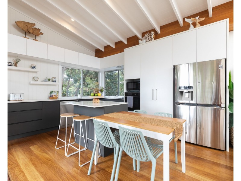 44 Booran Street, Point Lookout QLD 4183