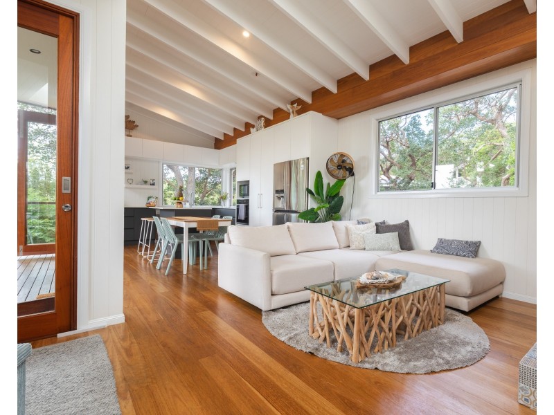 44 Booran Street, Point Lookout QLD 4183