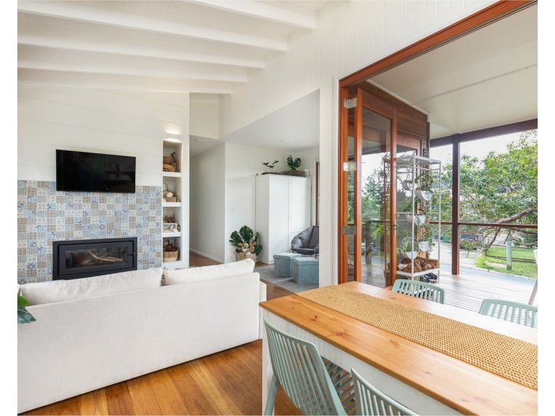 44 Booran Street, Point Lookout QLD 4183