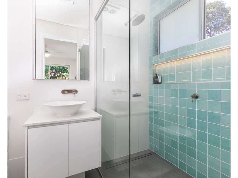 44 Booran Street, Point Lookout QLD 4183