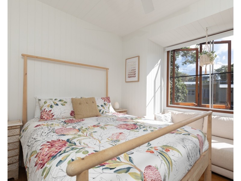44 Booran Street, Point Lookout QLD 4183