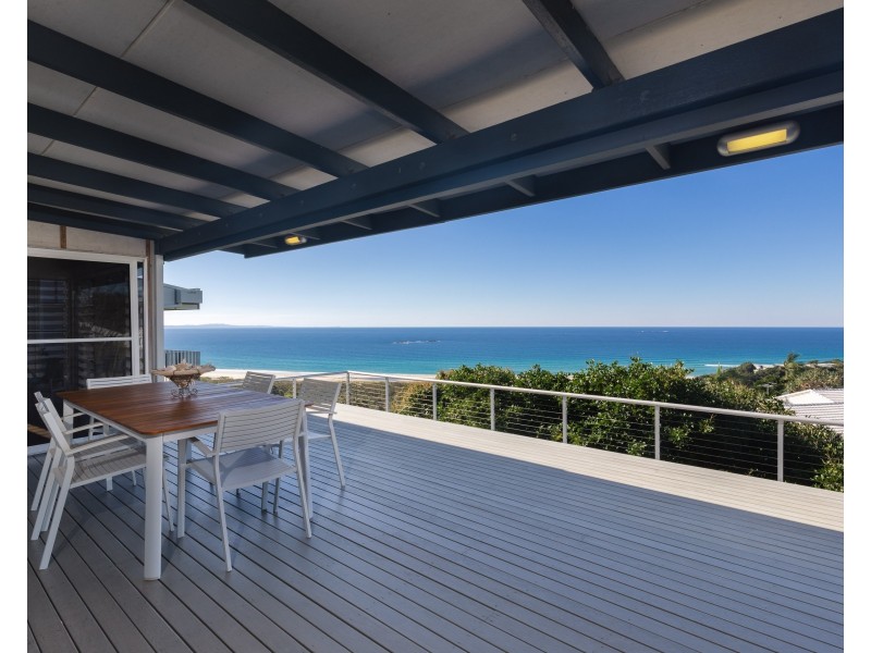 19 Cumming Parade, Point Lookout QLD 4183