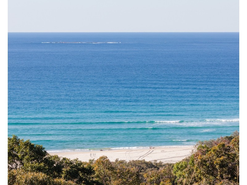 19 Cumming Parade, Point Lookout QLD 4183